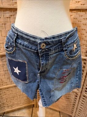 Blue Star Patch Distressed Women's Denim Shorts